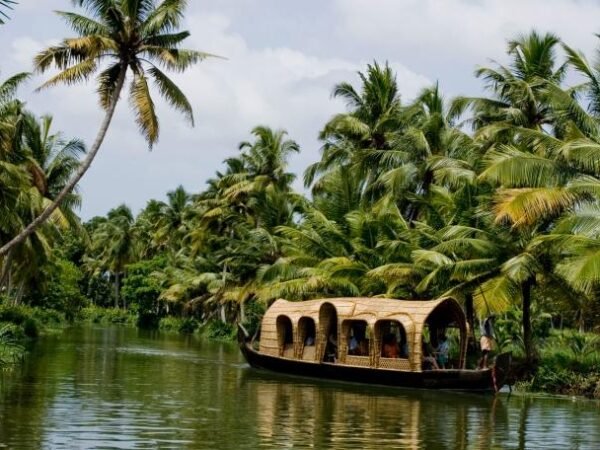 Kerala With Kumarakom (Honeymoon Special)